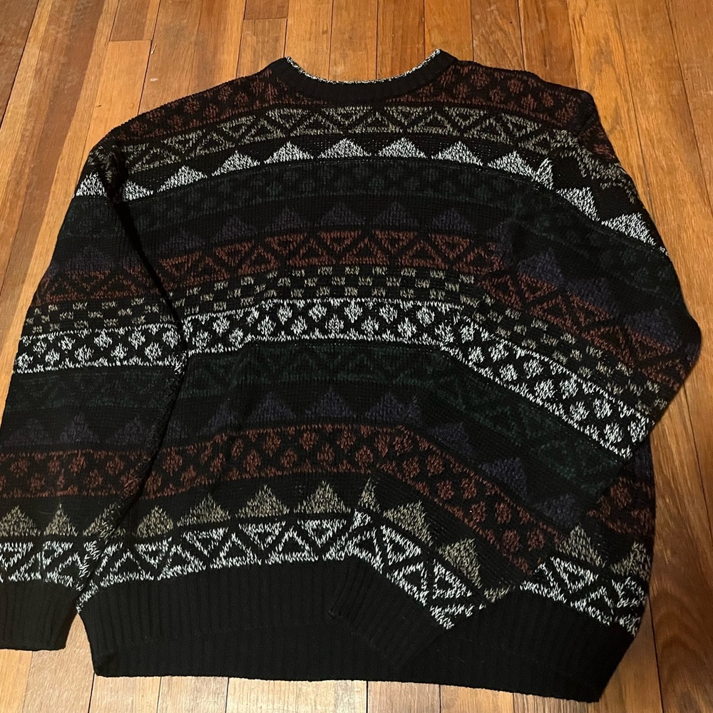 VINTAGE SWEATER